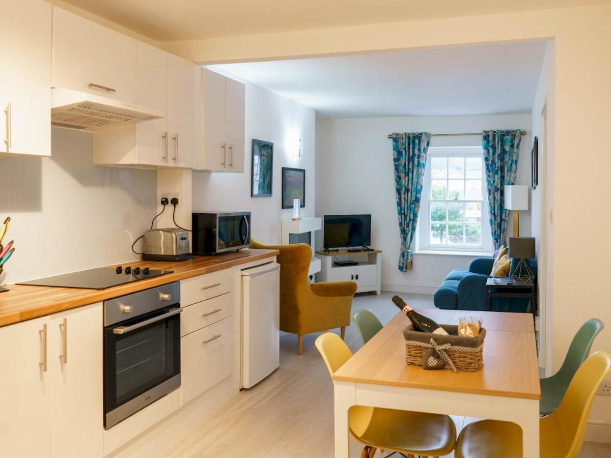 Pass The Keys Modern 2 Bed Flat Overlooking Aberaeron Harbour エクステリア 写真